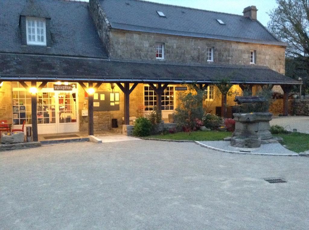 Auberge De Kerveoc'H ドゥアルヌネ エクステリア 写真